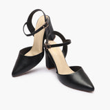 Classic AnkleStrap Pumps black