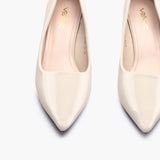 Patent Pumps beige front zoom
