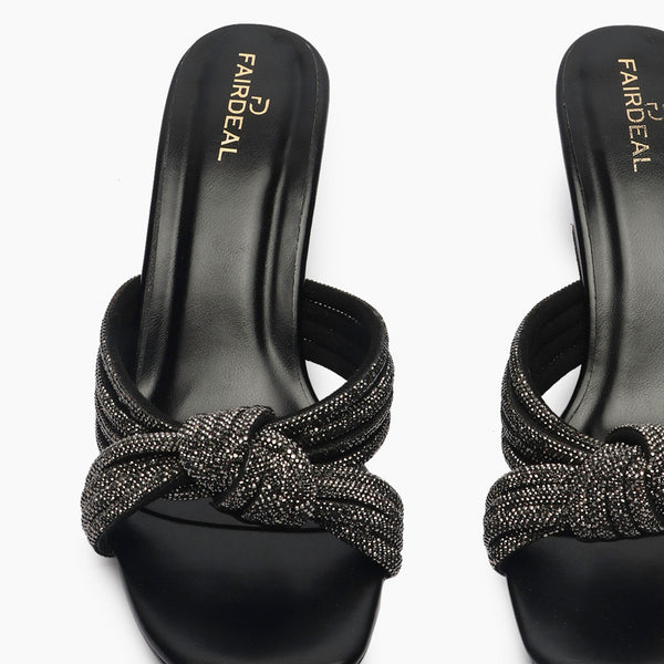 Knotted Chain Heels black front zoom