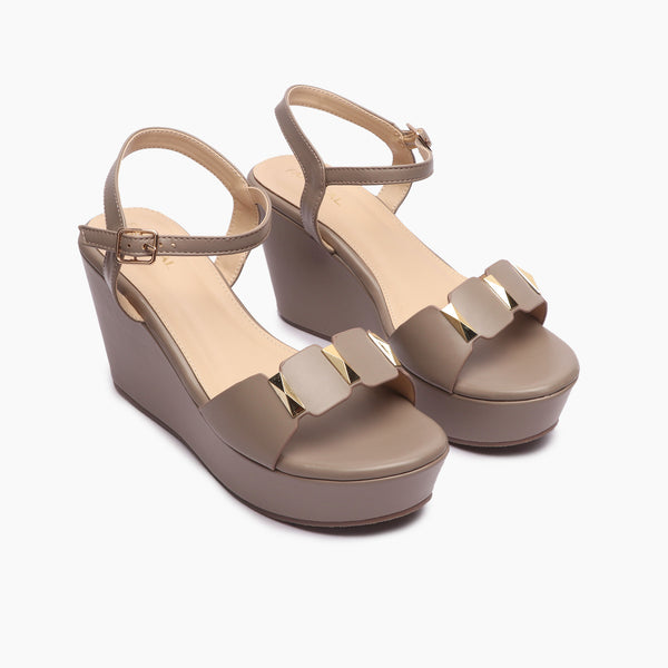 Platform discount sandals wedge