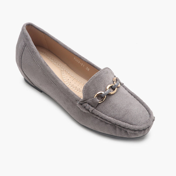 Buckle Accented Suede Heeled Loafers grey side single