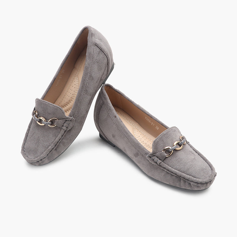 Buckle Accented Suede Heeled Loafers grey