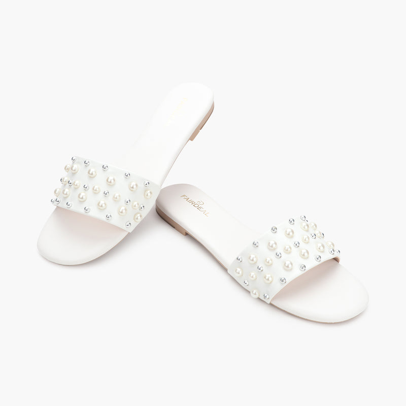 Minimalist Sequential Pearl Slides white