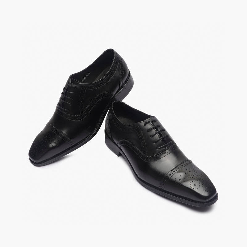 Medallion Toe Semi Brogue Lace ups black 