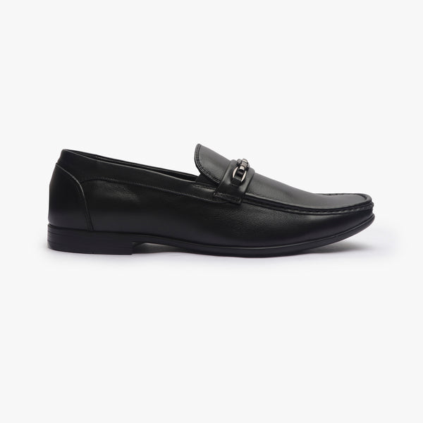 Loafers With Chainlink Buckle black side profile