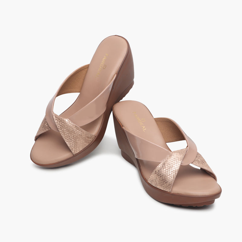 Contemporary Cross Wedges pink