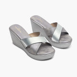 Dual Tone Cross Wedges grey side angle