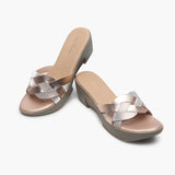 Shimmery Symmetric Strap Wedges pink 