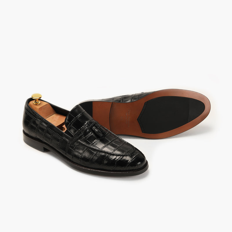 Croc Effect Tassle Moccasins black side and sole